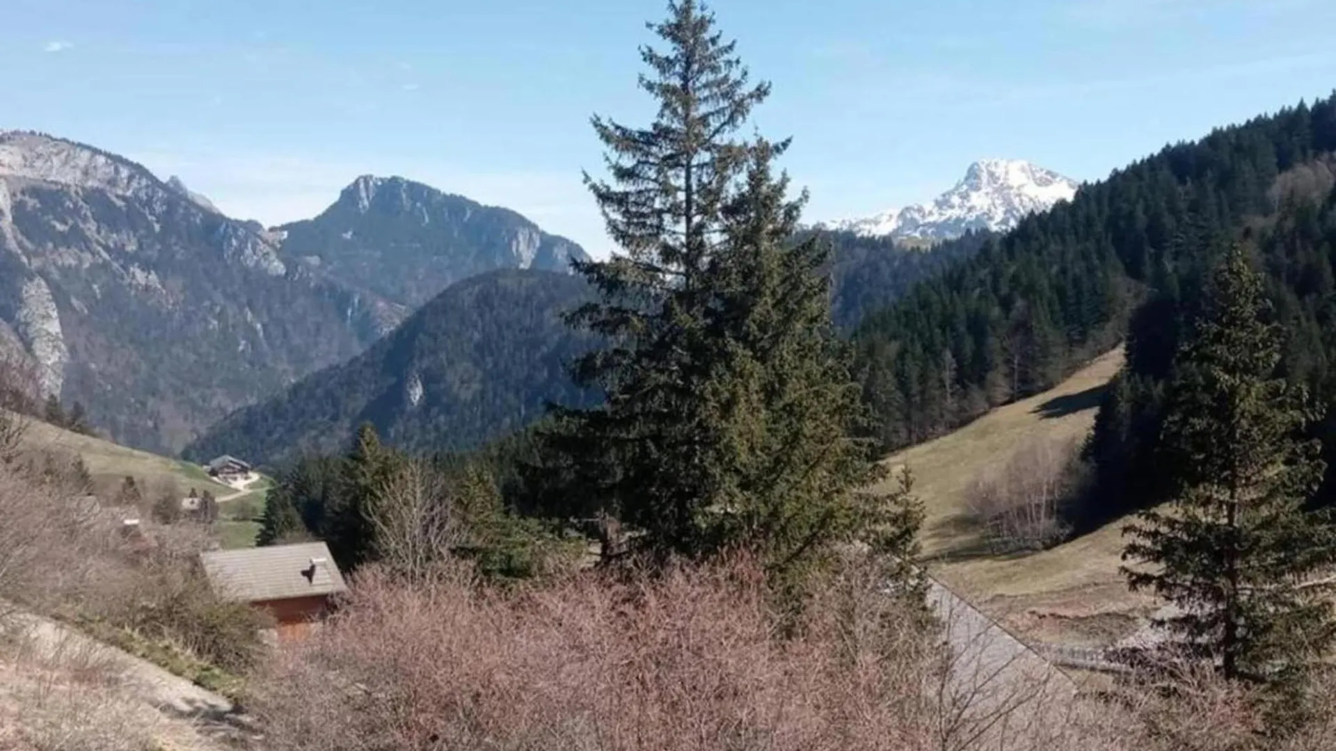 Magnificent Chalet On The Mountain Slopes Les Gets 0*,  Franciaország