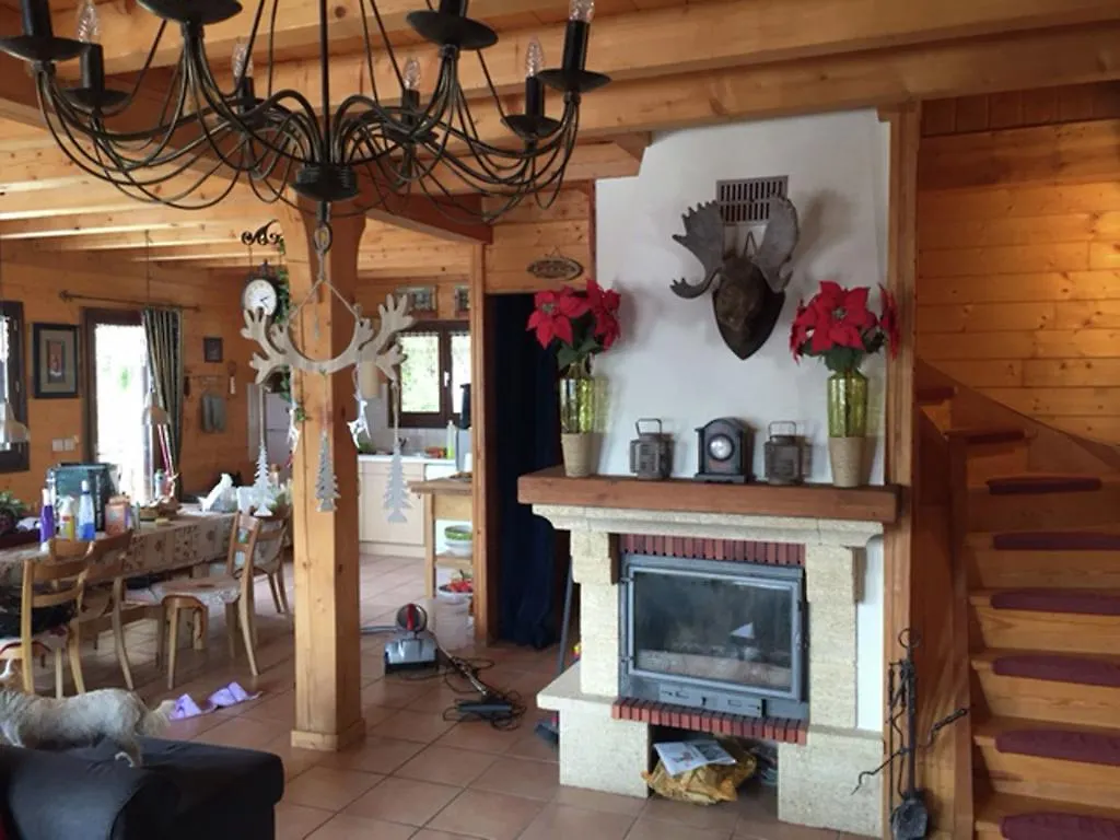 Magnificent Chalet On The Mountain Slopes Les Gets